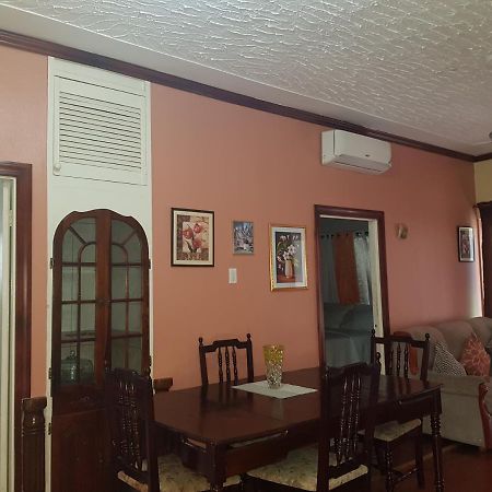 The Braemar Suite III New Кингстон Экстерьер фото